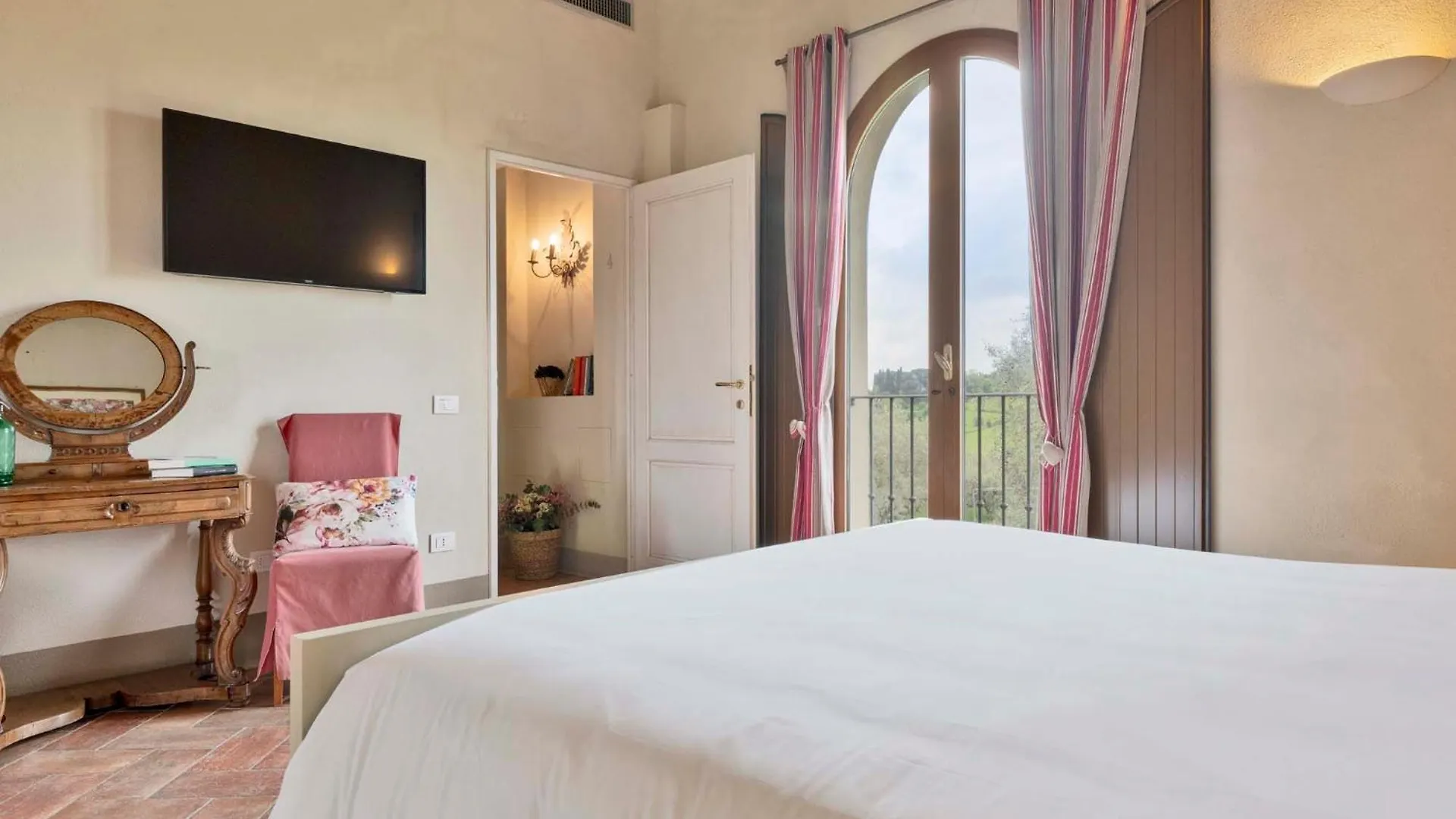 Cantagrillo Boutique Resort Vinci 0*,